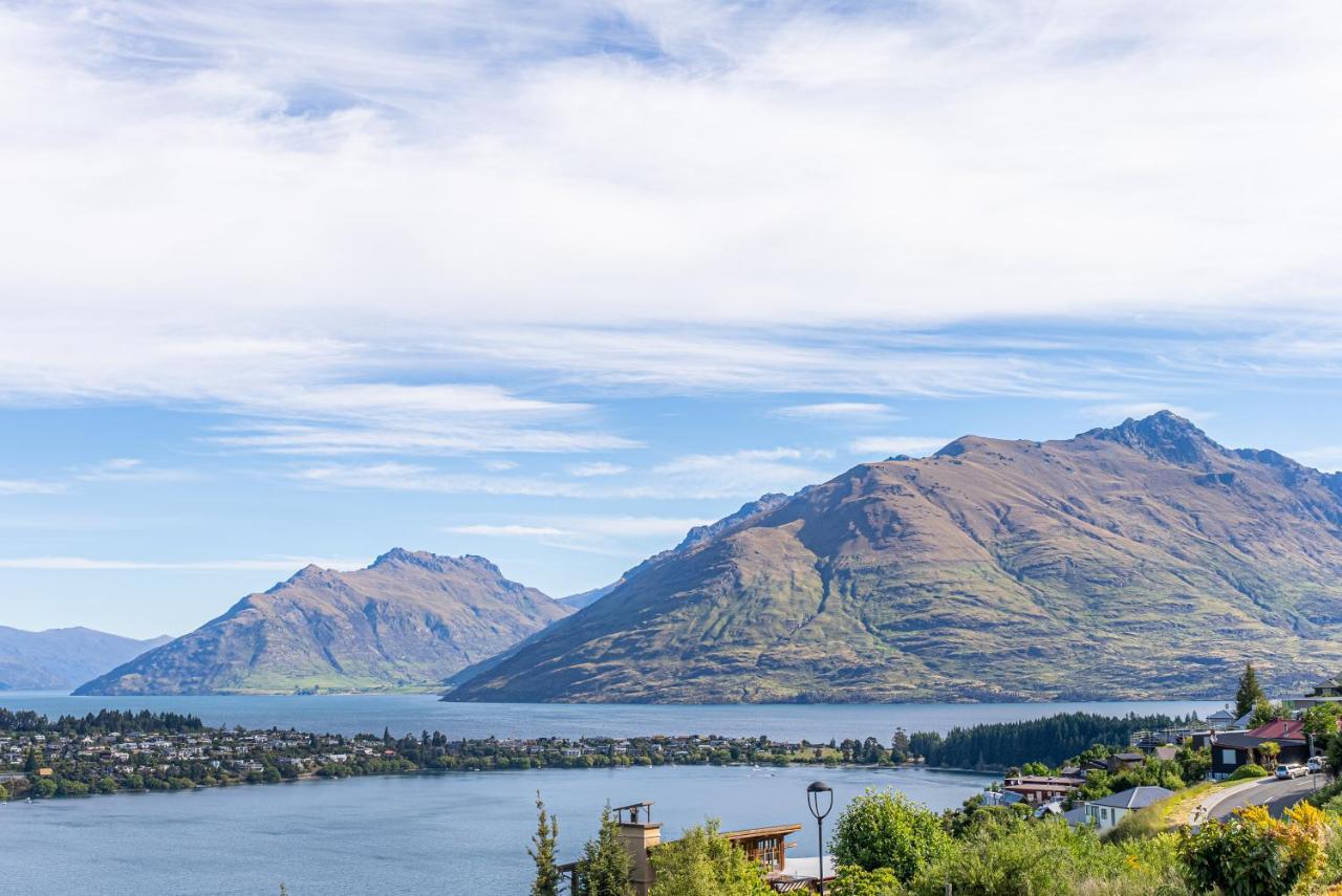 Queenstown Lake And Mountain View Retreat Free Wifi Free Street Parking Екстериор снимка