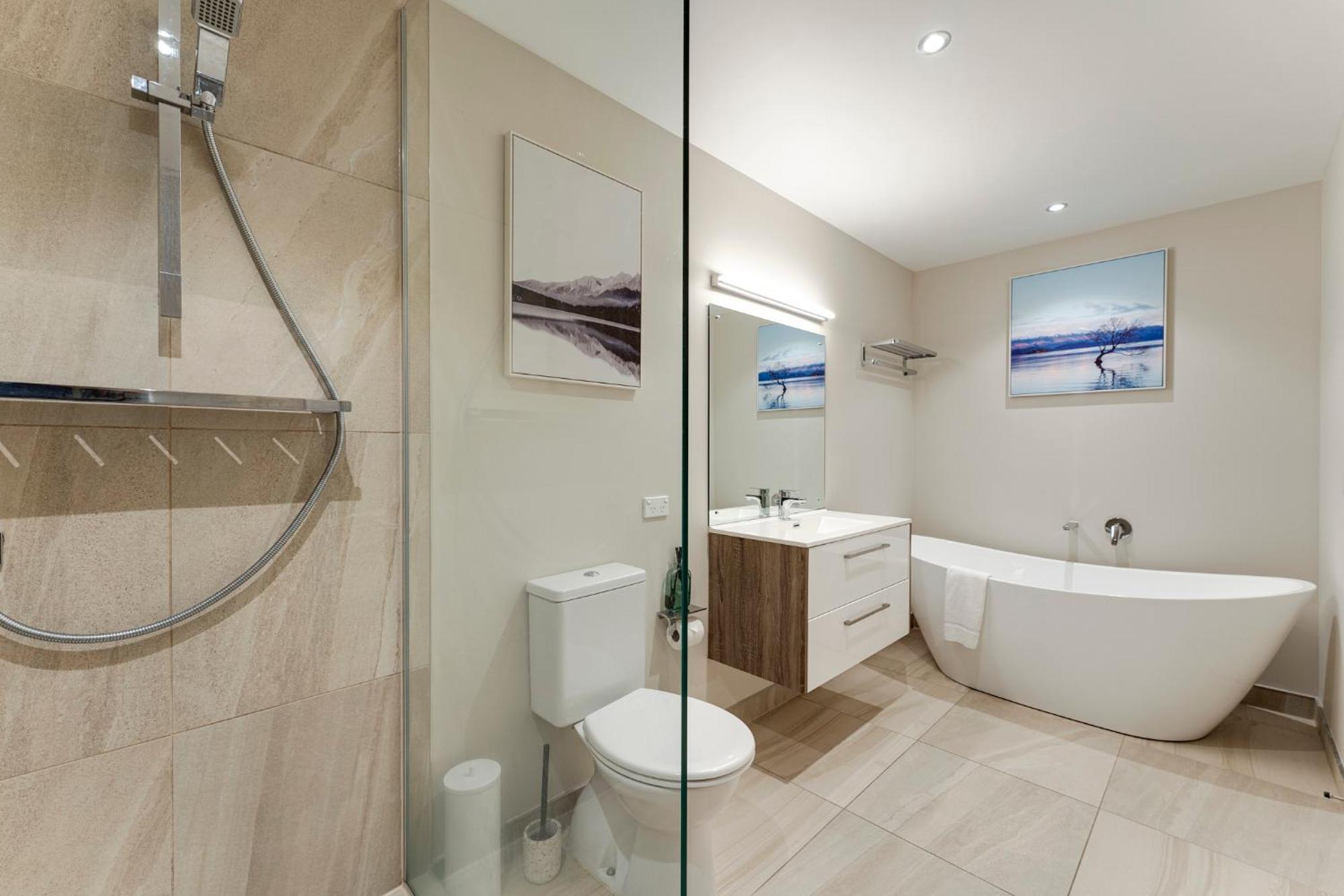 Queenstown Lake And Mountain View Retreat Free Wifi Free Street Parking Екстериор снимка
