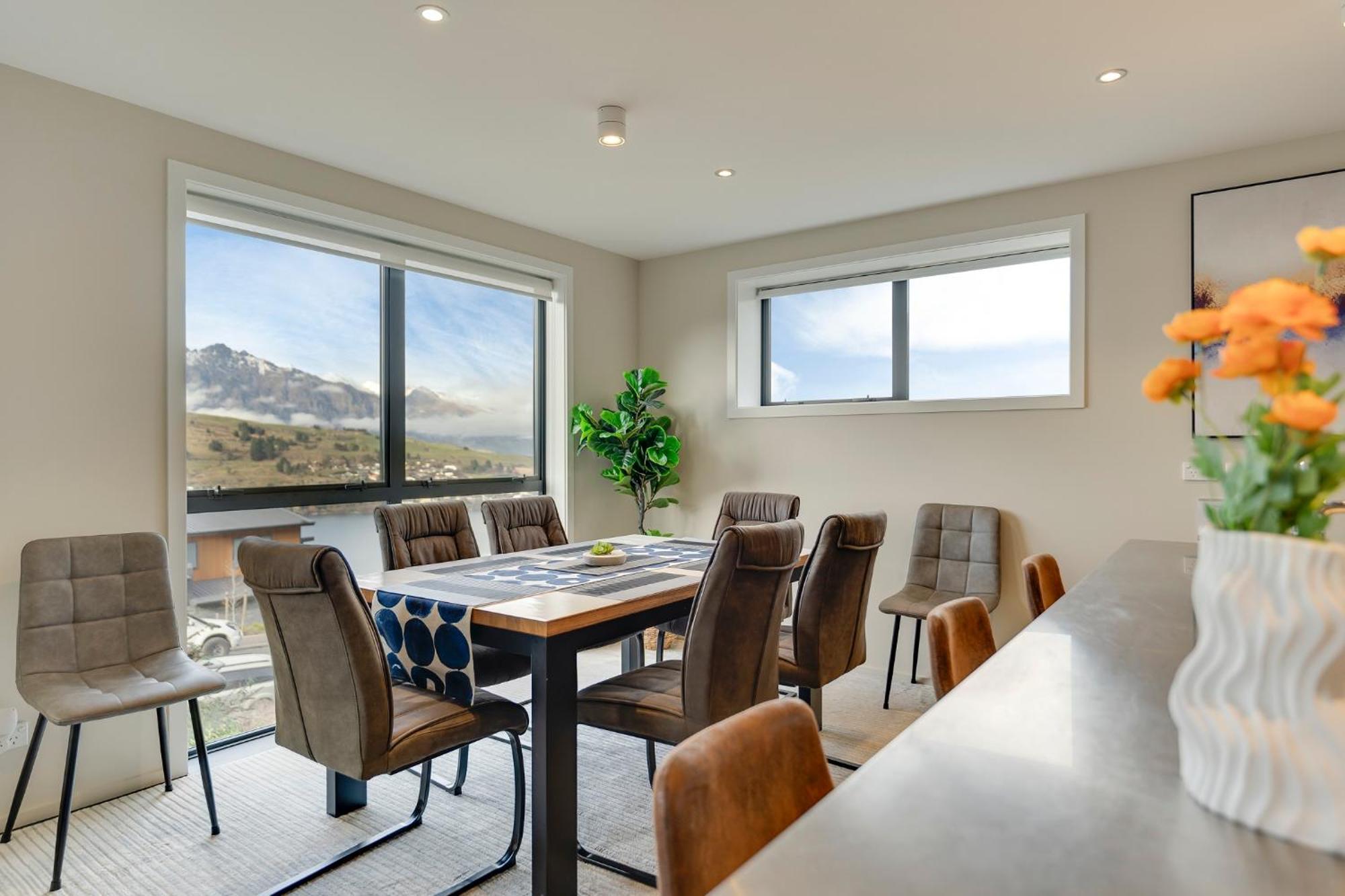 Queenstown Lake And Mountain View Retreat Free Wifi Free Street Parking Екстериор снимка